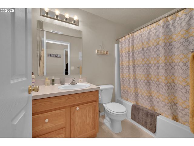 87973 SHERWOOD St, Veneta, OR 97487