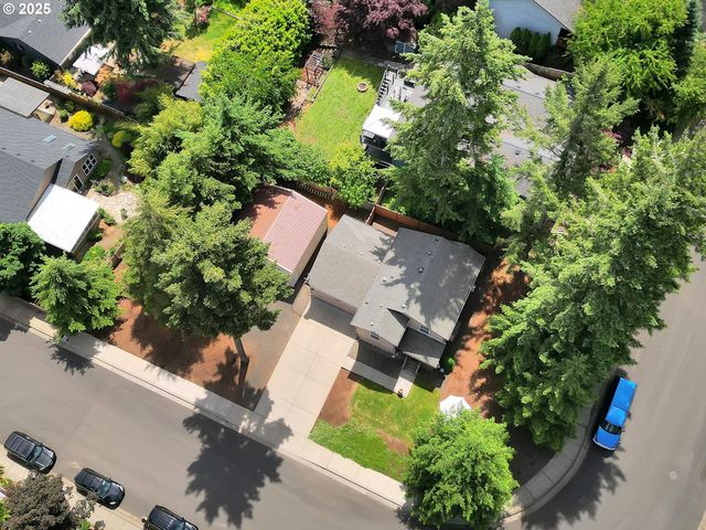 87973 SHERWOOD St, Veneta, OR 97487