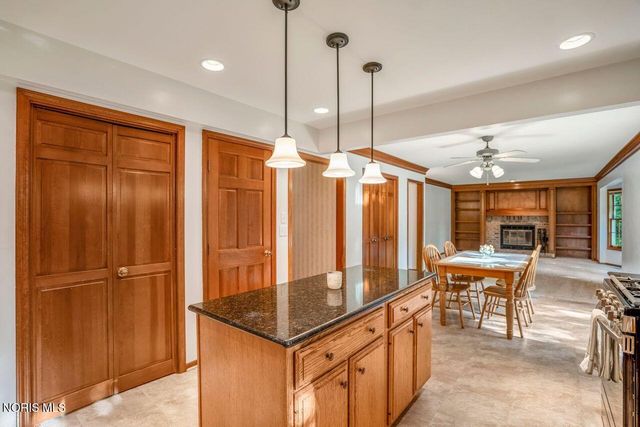 27262 Fort Meigs Road, Perrysburg, OH 43551