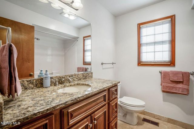 27262 Fort Meigs Road, Perrysburg, OH 43551