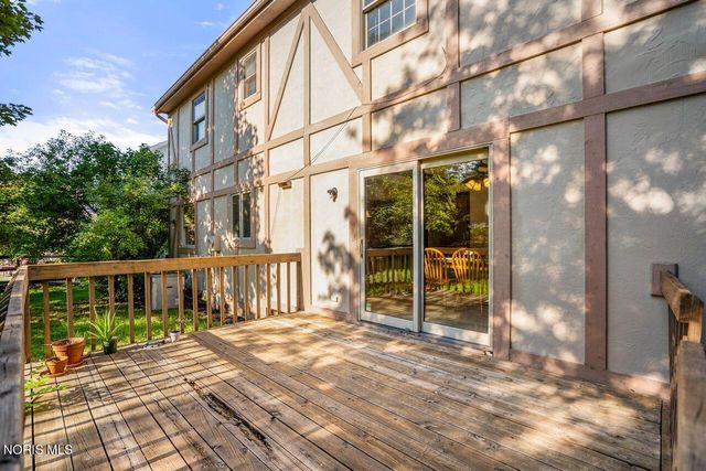 27262 Fort Meigs Road, Perrysburg, OH 43551