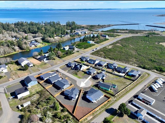 996 Alida Court SE, Ocean Shores, WA 98569