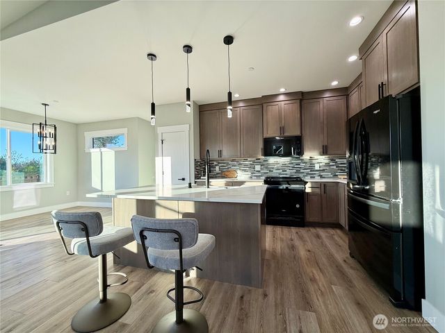 996 Alida Court SE, Ocean Shores, WA 98569