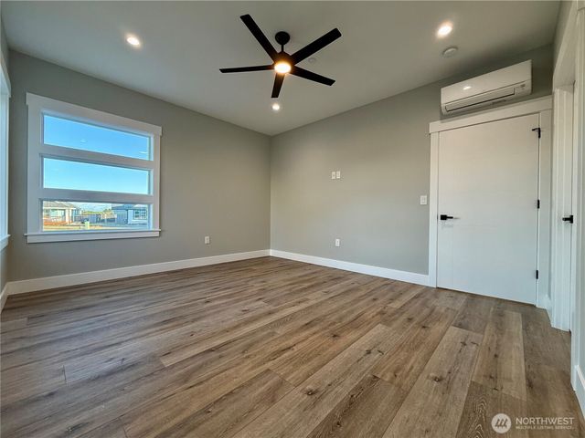 996 Alida Court SE, Ocean Shores, WA 98569