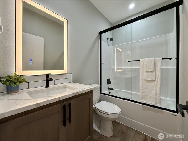 996 Alida Court SE, Ocean Shores, WA 98569