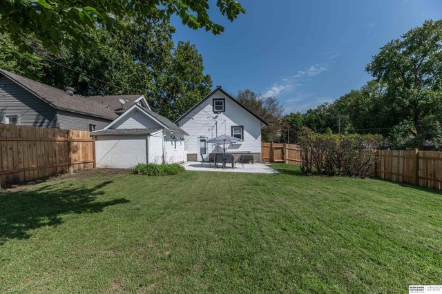 2302 N 64th Street, Omaha, NE 68104