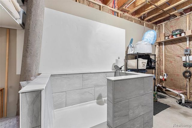 13498 Exeter Road, Carleton, MI 48117