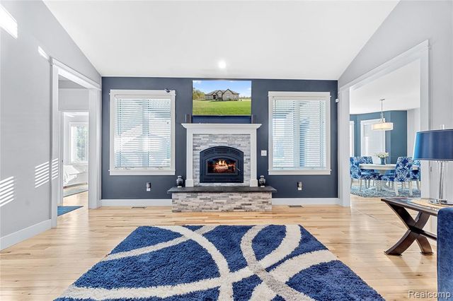 13498 Exeter Road, Carleton, MI 48117