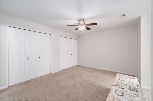 2104 Trailway Court, Commerce Charter Township, MI 48390