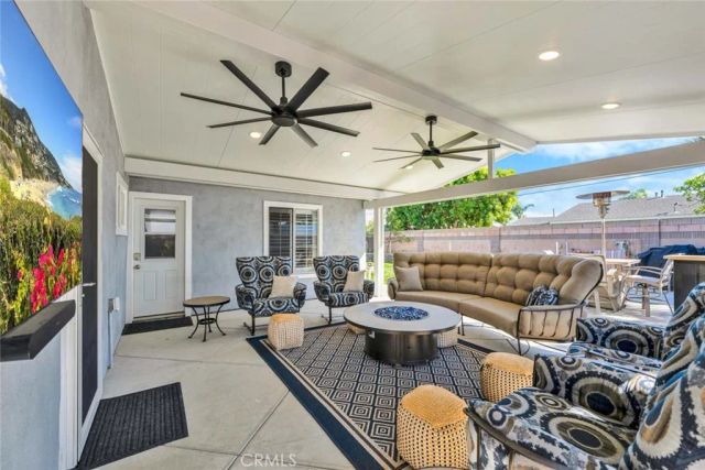 9662 Pollack Drive, Huntington Beach, CA 92646