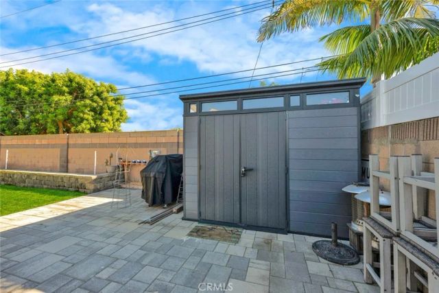 9662 Pollack Drive, Huntington Beach, CA 92646