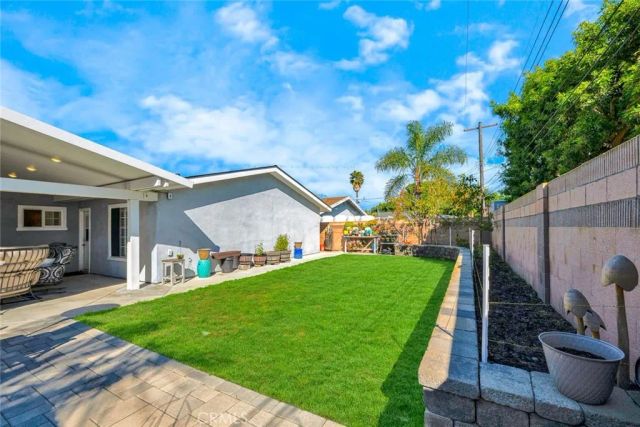 9662 Pollack Drive, Huntington Beach, CA 92646