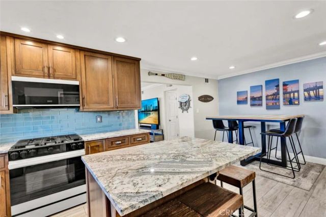 9662 Pollack Drive, Huntington Beach, CA 92646