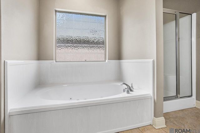 37472 Dutchtown Crossing Av, Gonzales, LA 70737