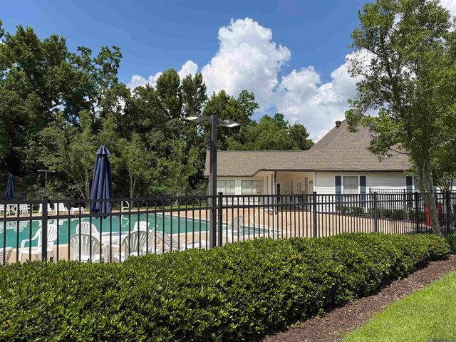 37472 Dutchtown Crossing Av, Gonzales, LA 70737