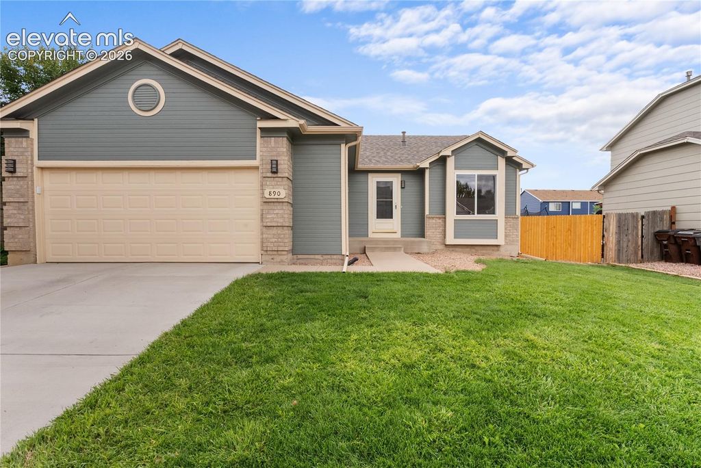 890 N Candlestar Loop, Fountain, CO 80817 — photo 2