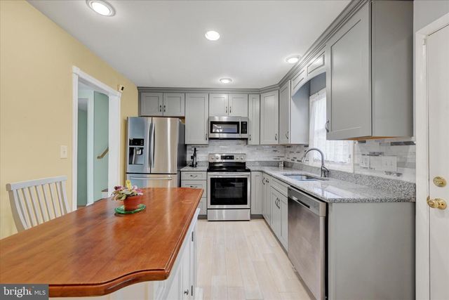 1202 HILLCREEK RD, Pasadena, MD 21122