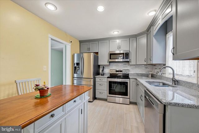 1202 HILLCREEK RD, Pasadena, MD 21122