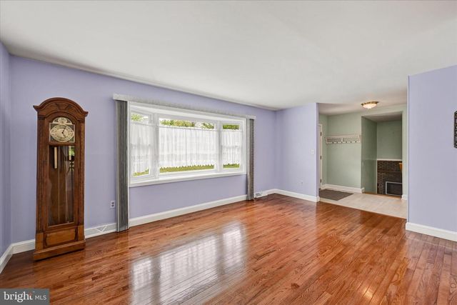 1202 HILLCREEK RD, Pasadena, MD 21122