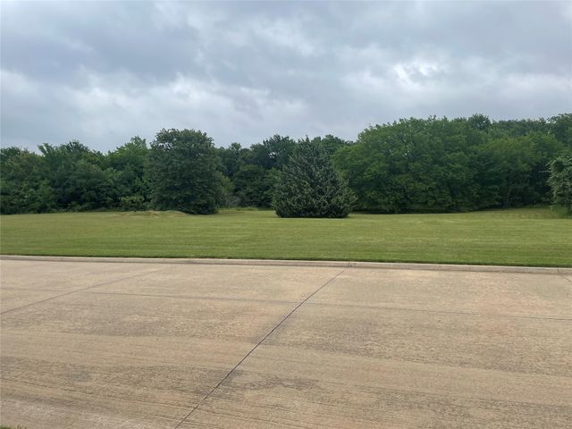 6506 Parkside Drive, Arlington, TX 76001