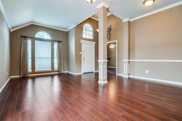 6506 Parkside Drive, Arlington, TX 76001