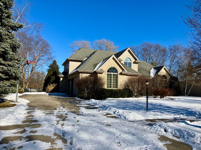 1837 Cherrywood Lane, Munster, IN 46321