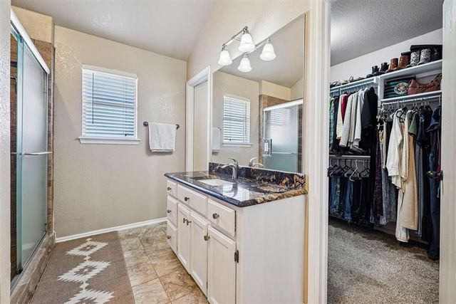 1415 Cherokee Lane, Blanchard, OK 73010