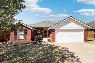 1415 Cherokee Lane, Blanchard, OK 73010