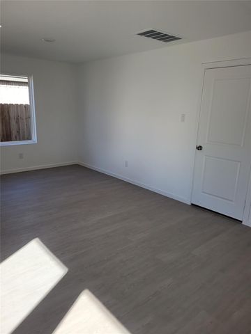 9022 Arctic Rockfish Dr, Baytown, TX 77521