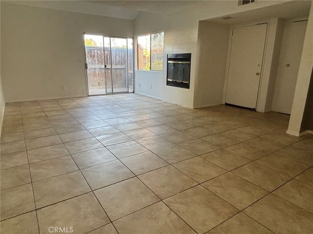 16595 Upland E, Fontana, CA 92335