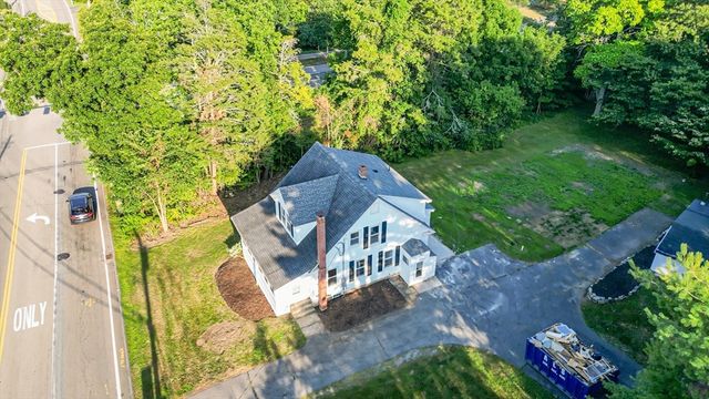 84 E Main Street, Hopkinton, MA 01748