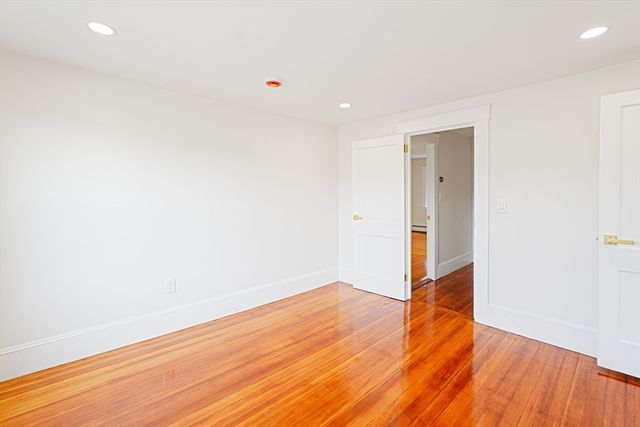 84 E Main Street, Hopkinton, MA 01748