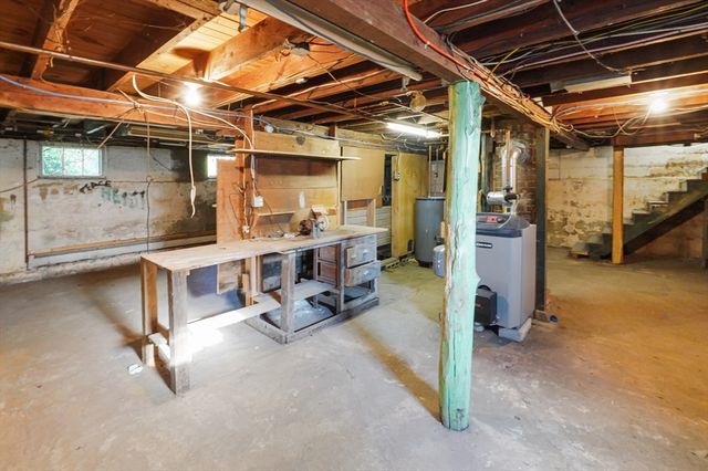 84 E Main Street, Hopkinton, MA 01748