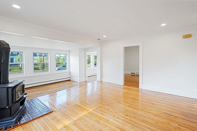 84 E Main Street, Hopkinton, MA 01748