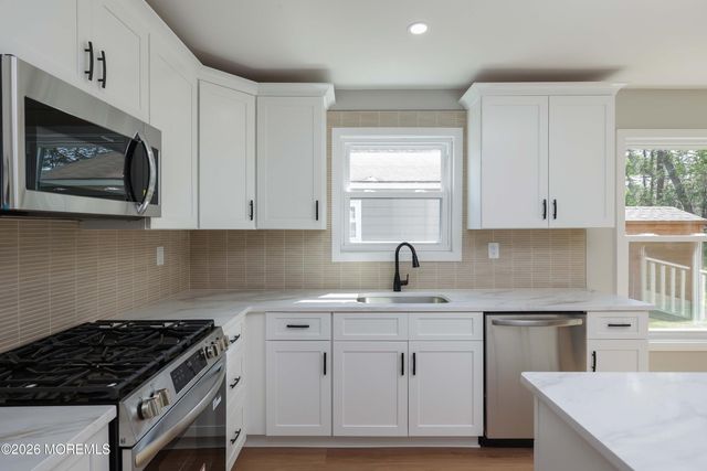 127 San Carlos Street, Toms River, NJ 08757