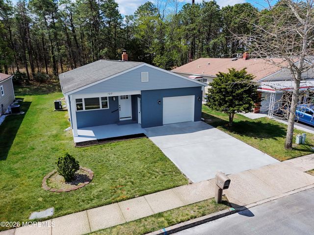 127 San Carlos Street, Toms River, NJ 08757