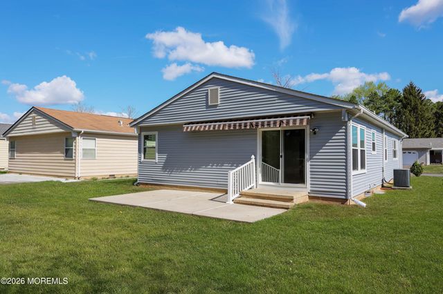 127 San Carlos Street, Toms River, NJ 08757