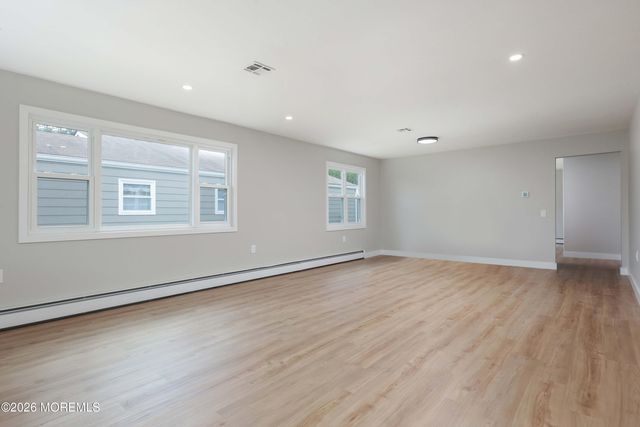 127 San Carlos Street, Toms River, NJ 08757