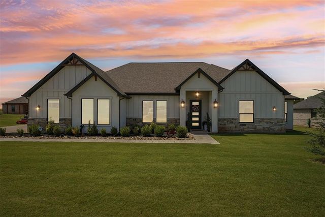 2249 Jackson Lane, Blanchard, OK 73010
