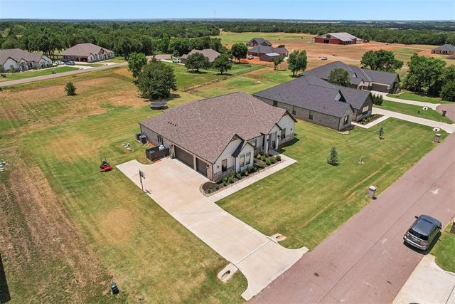2249 Jackson Lane, Blanchard, OK 73010