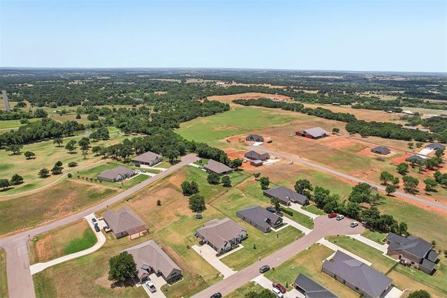 2249 Jackson Lane, Blanchard, OK 73010