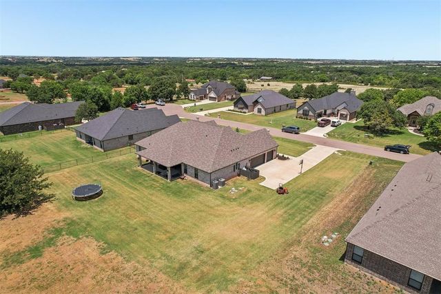 2249 Jackson Lane, Blanchard, OK 73010