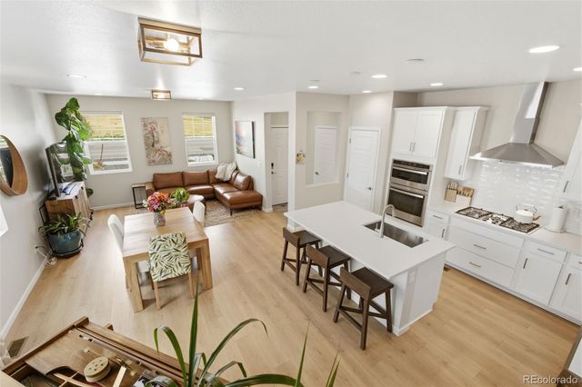 8059 Monte Vista Circle, Littleton, CO 80125