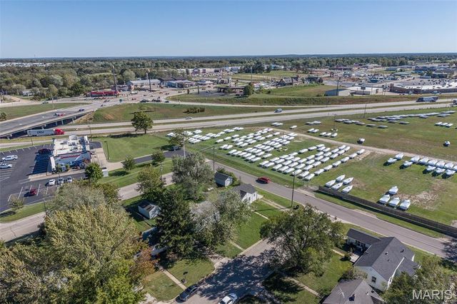 1161 Enfield Drive, Lebanon, MO 65536