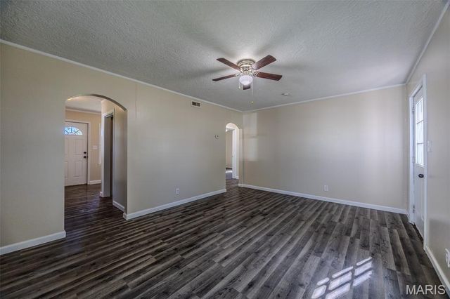 1161 Enfield Drive, Lebanon, MO 65536