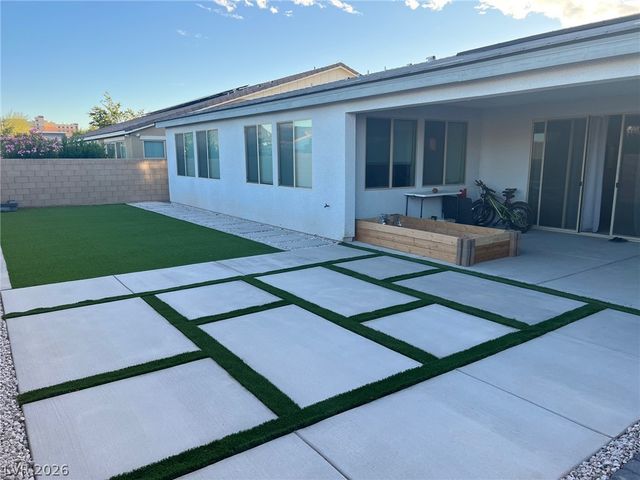 6070 Vista Clara Street, Las Vegas, NV 89148