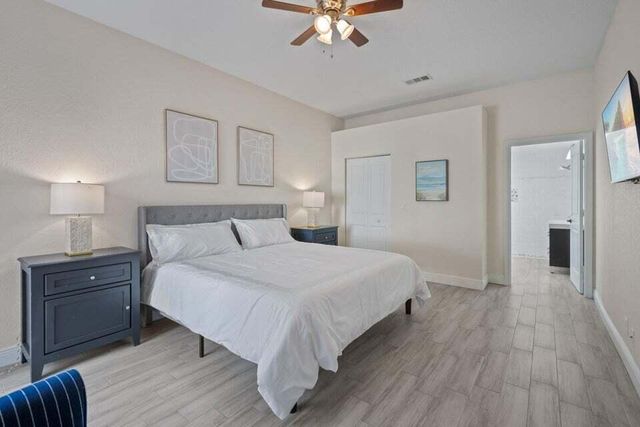 1050 Aviary Road Road, Wellington, FL 33414