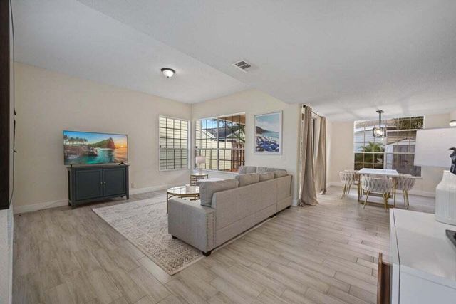 1050 Aviary Road Road, Wellington, FL 33414