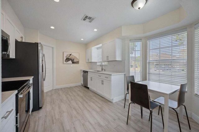 1050 Aviary Road Road, Wellington, FL 33414