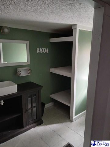 6137 Old Mullins Hwy, Nichols, SC 29581